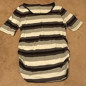 Motherhood Maternity tee shirt